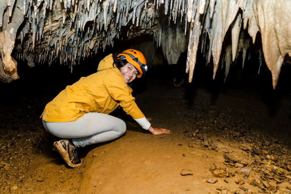 cueva los carracos